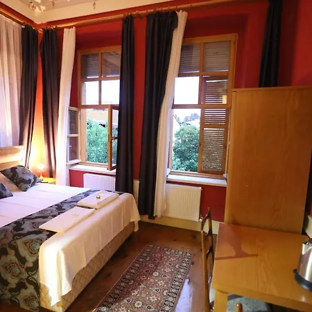 Anthea Hotel *